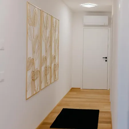 Animea & - Woerthersee アパート Augsdorf