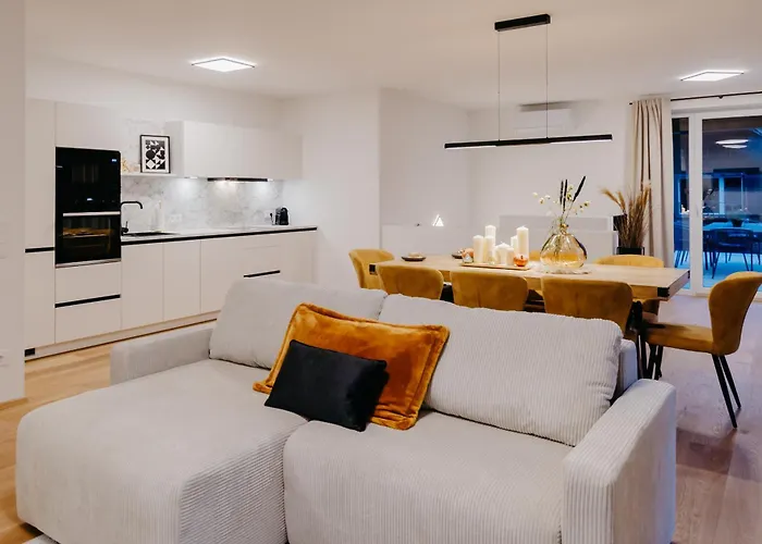 Animea & - Woerthersee *