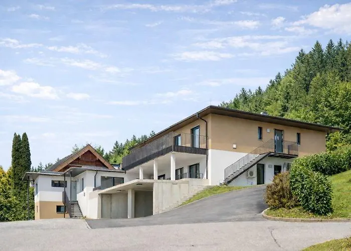 Animea & - Woerthersee * Augsdorf