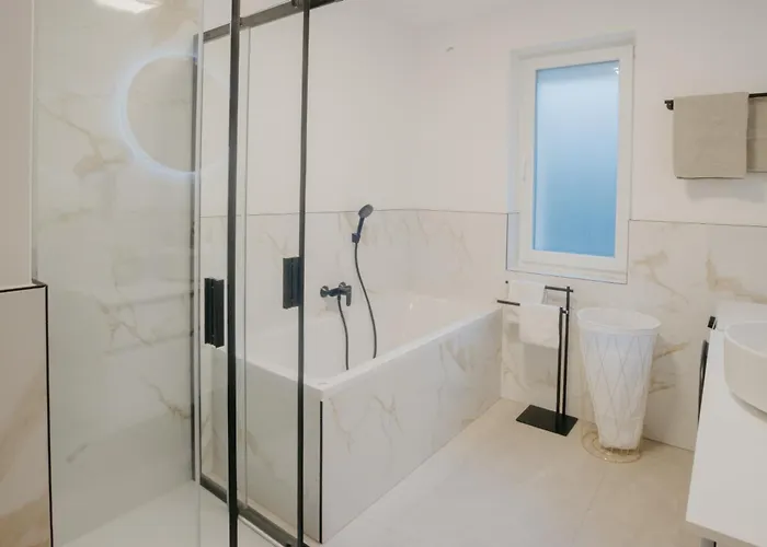 Animea & - Woerthersee *