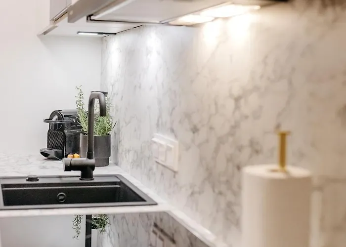 Animea & - Woerthersee * Augsdorf