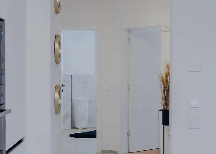 Animea & - Woerthersee *