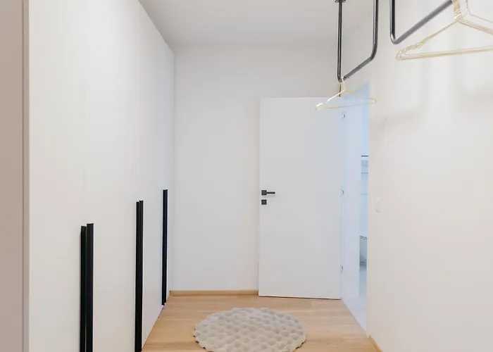 Animea & - Woerthersee *