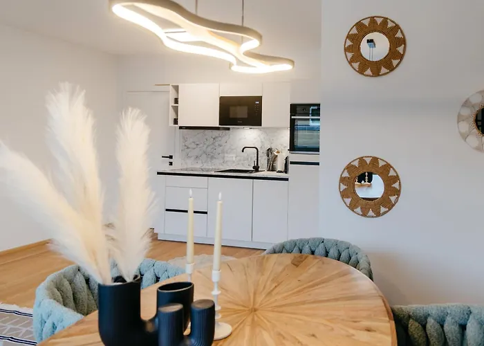 Animea & - Woerthersee Apartmán *